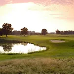 Golfhotel Schloss Golf & 4*