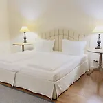 Golfhotel Schloss Golf & 4* Lüdersburg