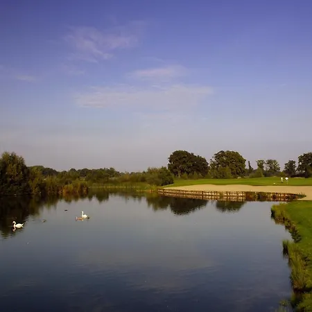 Schloss Golf & Luedersburg