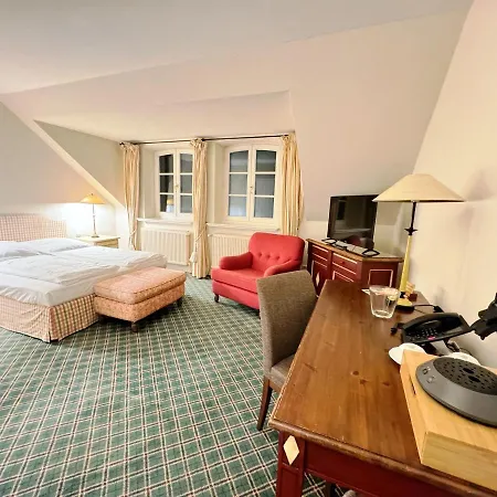 Hotell Schloss Golf & Luedersburg