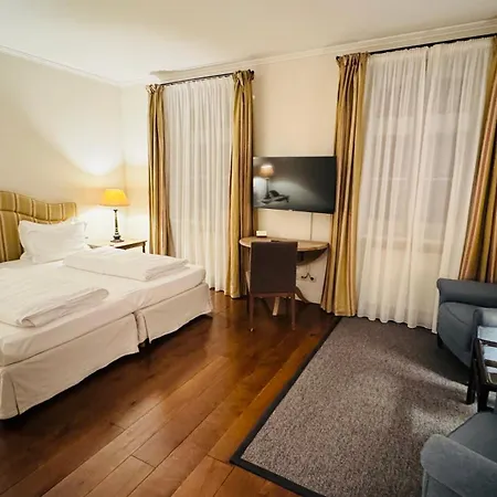 Golfhotel Schloss Golf & Hotel Luedersburg
