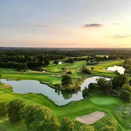 Hotell Schloss Golf & 4*