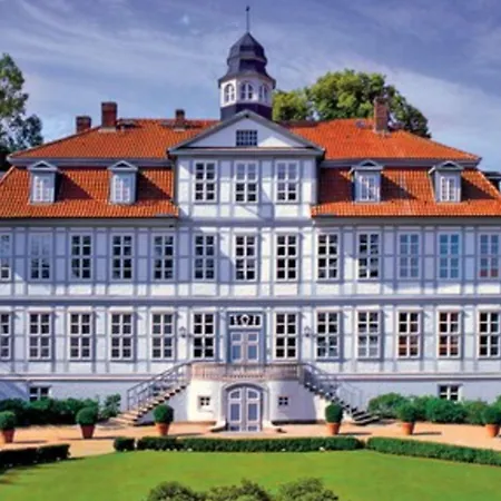 Golfhotel Schloss Golf & 4* Luedersburg