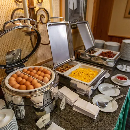 Schloss Golf&spa Hotel 4*