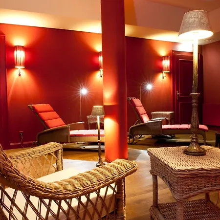Schloss Hotel 4*