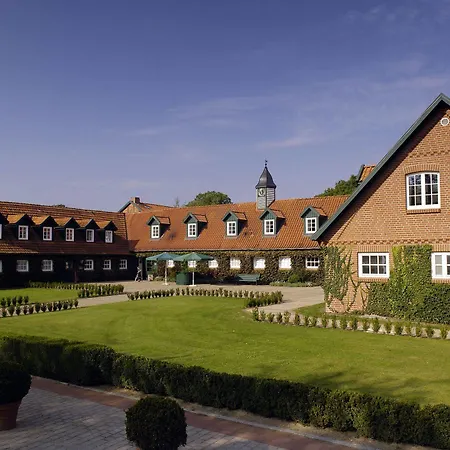 Hotel Schloss Golf & 4*