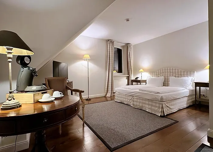 Hotel Golfhotel Schloss Golf & 4*