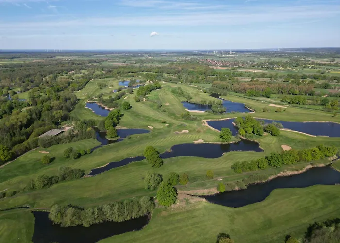 Golfhotel Schloss Golf & 4* Luedersburg