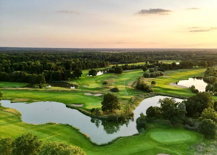 Hotell Golfhotel Schloss Golf & 4*