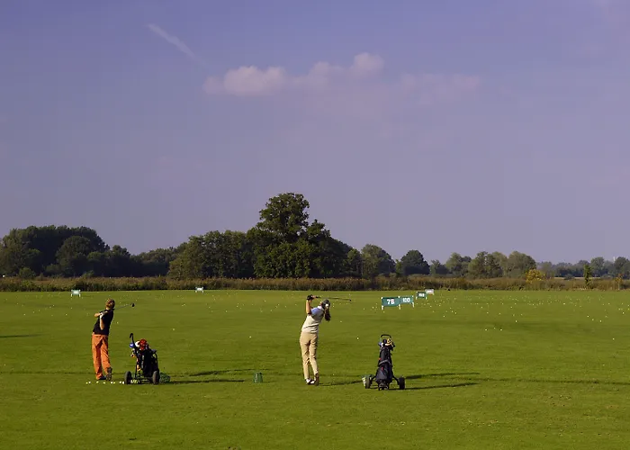 Golfhotel Schloss Golf & 4* Luedersburg
